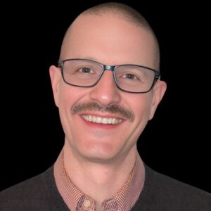Headshot-of-Derek-Bicksler-Carlisle-and-Boiling-Springs-Pennsylvania-Realtor-and-Real-Estate-Agent-with-Coldwell-Banker-Realty